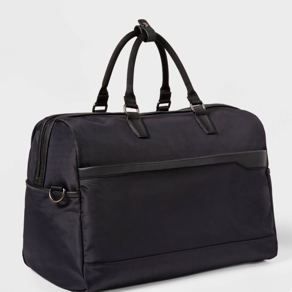 Weekender - Picture 2 of 5